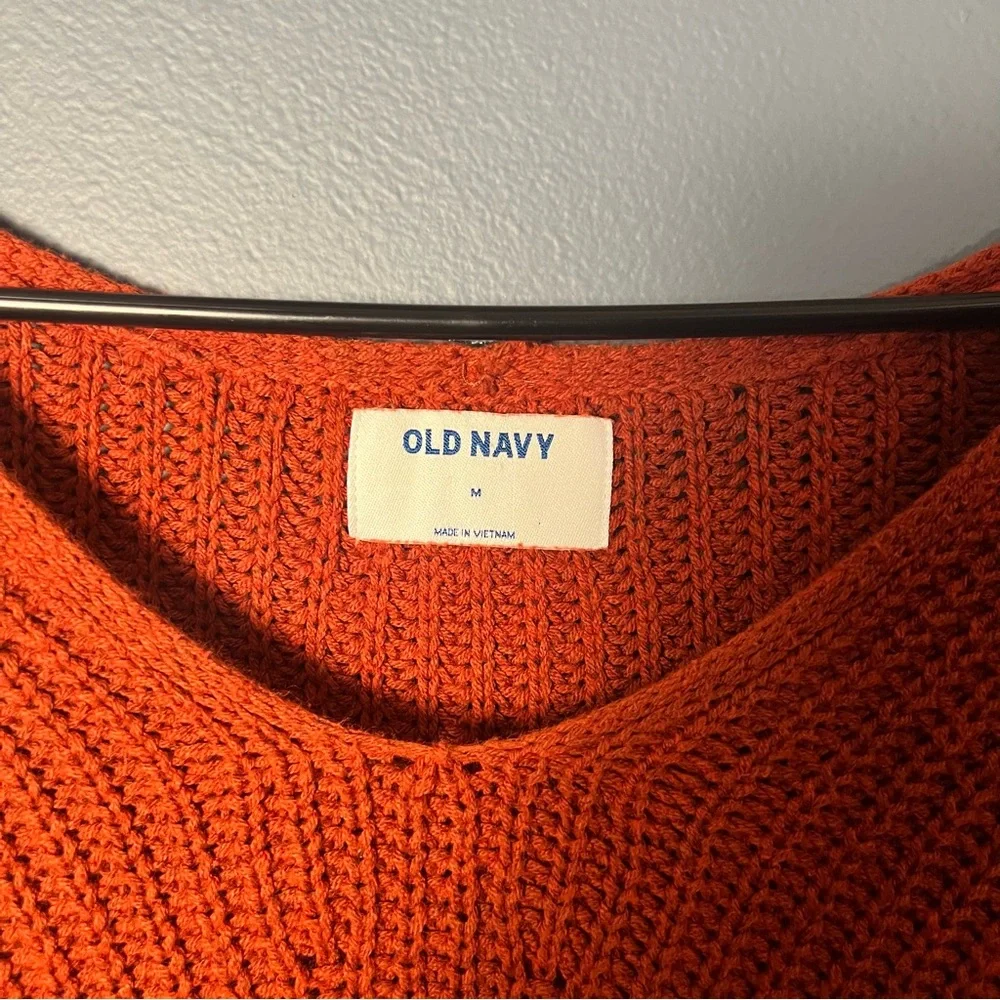 Old Navy Women’s Sweater Size M - Picture 3 of 5